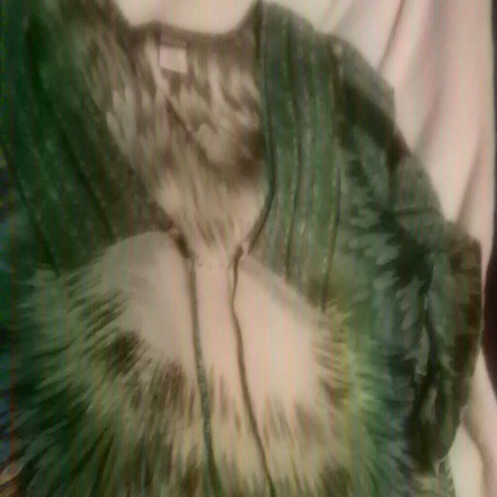 Top - Picture 4 of 4